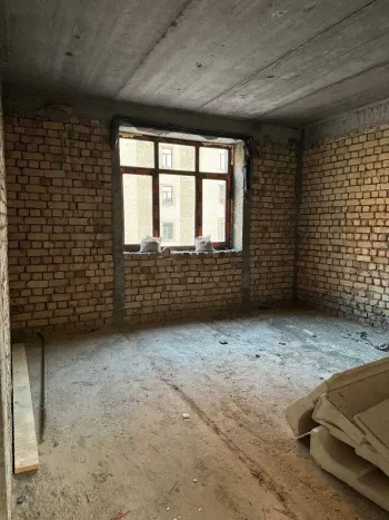 121 m², 4-xonali kvartira, 1/8-3