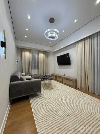 74 м², 3-комн. квартира, 2/10-1