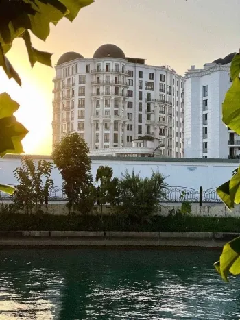 420 м², 5-комн. квартира, 10/10-1