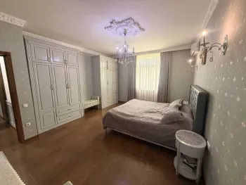 202 m², ko'p xonali kvartira, 4/5-2