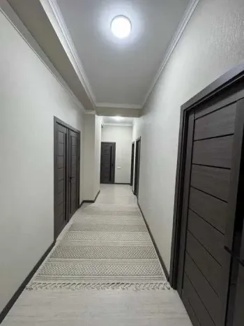 130 m², 4-xonali kvartira, 4/10-0