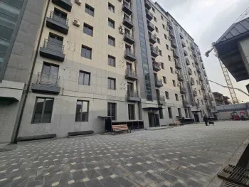 241 м², 4-комн. квартира, 10/10-0