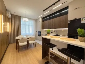 130 m², 4-xonali kvartira, 5/10-3