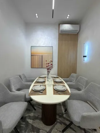 115 м², 2-комн. квартира, 2/10-3