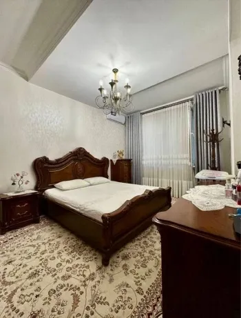 100 м², 3-комн. квартира, 4/8-1