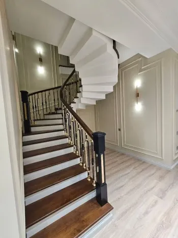 157 m², 4-xonali kvartira, 11/11-2