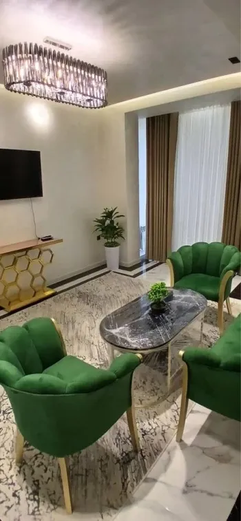 115 м², 3-комн. квартира, 3/10-3