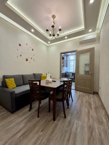 105 м², 3-комн. квартира, 3/6-1