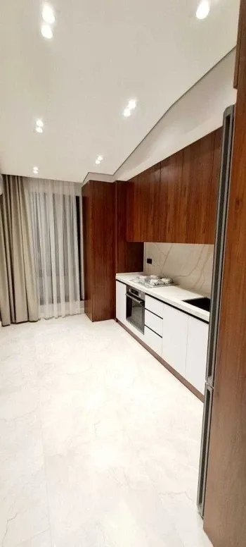100 м², 3-комн. квартира, 6/6-3