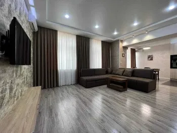 135 м², 3-комн. квартира, 5/6-2