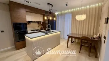 200 м², 5-комн. квартира, 1/2-3
