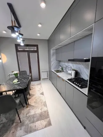 105 м², 4-комн. квартира, 3/7-1