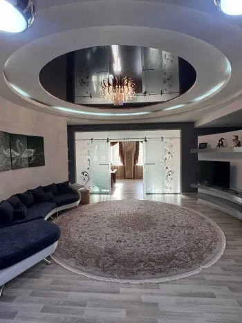181 м², 4-комн. квартира, 2/9-0
