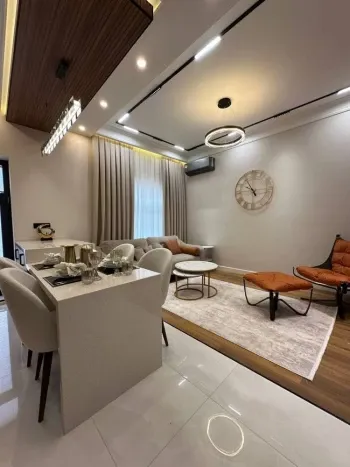 98 m², 4-xonali kvartira, 5/8-0