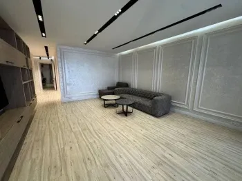 162 м², 4-комн. квартира, 4/10-1