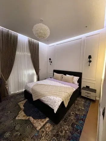 210 м², многокомнатная квартира, 1/9-1