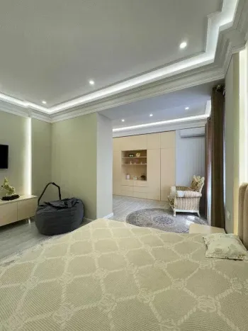 192 м², 5-комн. квартира, 9/9-1