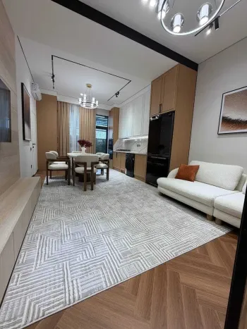 175 м², 5-комн. квартира, 4/14-0