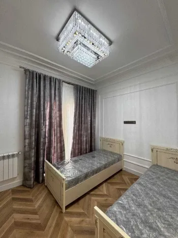 220 м², 5-комн. квартира, 10/10-3