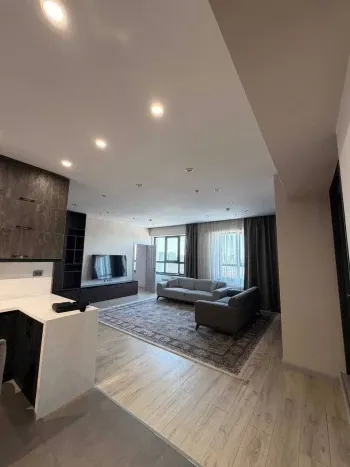 180 м², 3-комн. квартира, 18/1-1