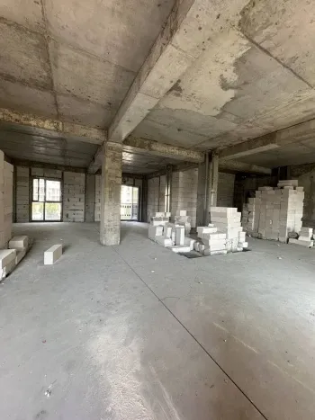 138 m², 5-xonali kvartira, 3/10-2