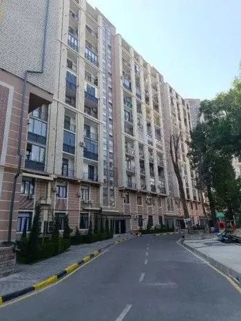 82 м², 2-комн. квартира, 7/12-1