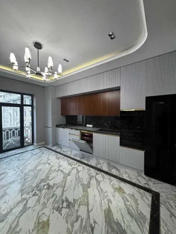 100 м², 3-комн. квартира, 6/10-0