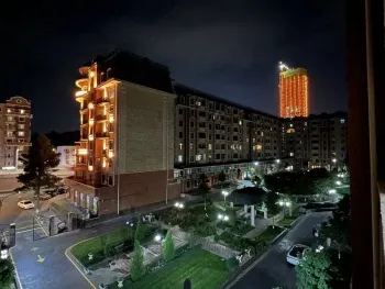 220 м², 4-комн. квартира, 1/8-2