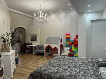 155 м², 4-комн. квартира, 6/6-3