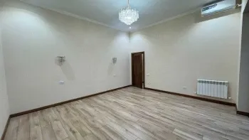 200 м², многокомнатная квартира, 9/10-2