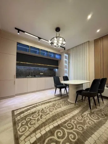 85 м², 3-комн. квартира, 2/5-3