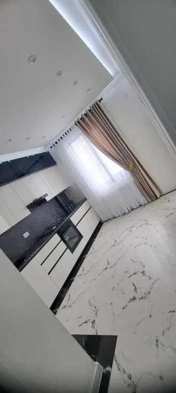 61 м², 2-комн. квартира, 2/10-0