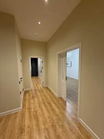 90 м², 3-комн. квартира, 4/4-3