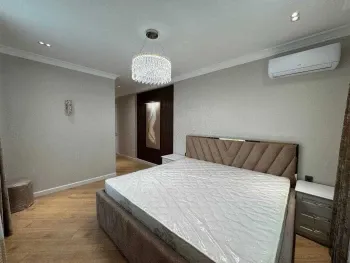 130 м², 4-комн. квартира, 4/9-1