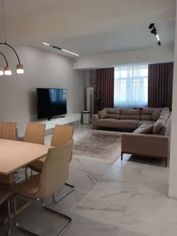 130 м², 3-комн. квартира, 6/9-1