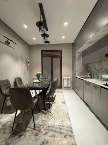 105 м², 4-комн. квартира, 3/7-1