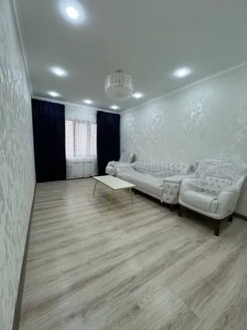 70 м², 3-комн. квартира, 3/5-1