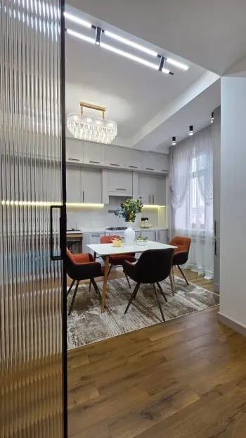 141 м², 4-комн. квартира, 8/9-1