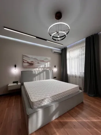 218 м², многокомнатная квартира, 1/10-1