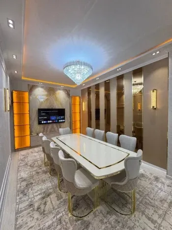 155 м², 5-комн. квартира, 8/8-2