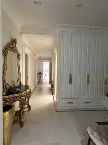 218 m², ko'p xonali kvartira, 3/7-3