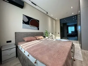 100 м², 3-комн. квартира, 18/25-3