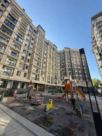 100 м², 3-комн. квартира, 5/11-0