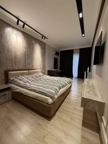 57 м², 2-комн. квартира, 3/10-0