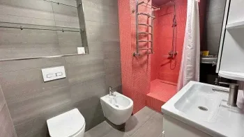 107 м², 3-комн. квартира, 4/7-0