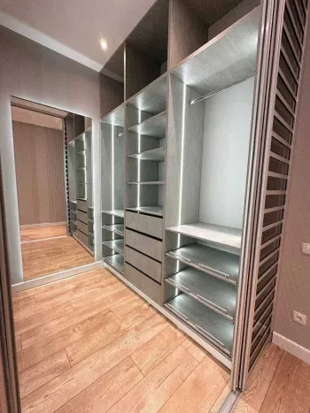 140 m², 3-xonali kvartira, 4/8-3