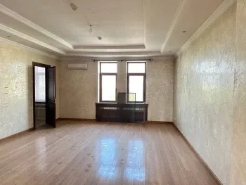 210 m², 4-xonali kvartira, 7/7-3