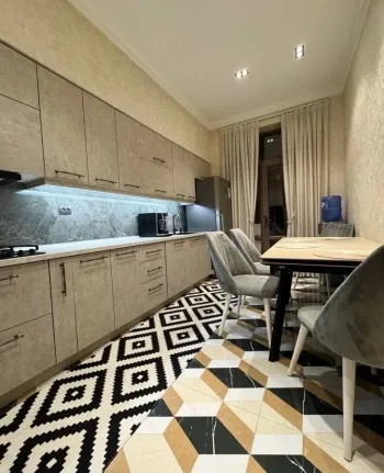 136 м², 4-комн. квартира, 8/10-3