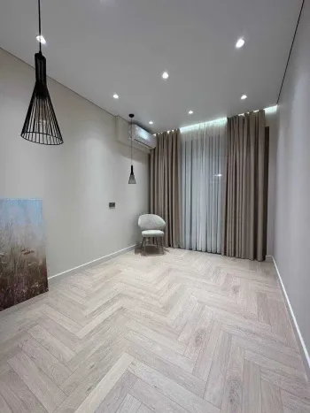 80 м², 3-комн. квартира, 2/13-3