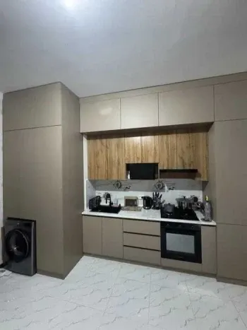 130 м², 4-комн. квартира, 4/10-2